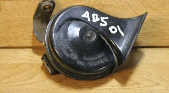 Audi A4 S4 B5 8D Horn signal 8D0951229F