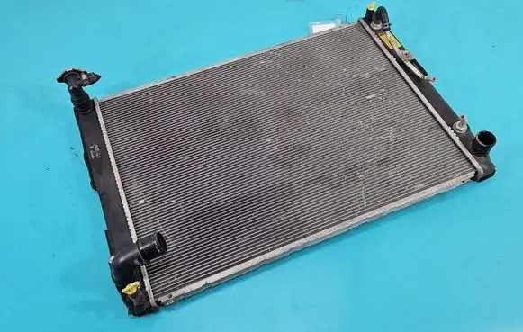Lexus RX 330 - 350 - 400H Coolant radiator 122072-1270 IMPRK1485092
