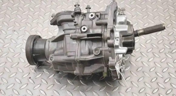 Mercedes-Benz AMG GT R190 C190 Gearbox transfer box case A2902801100