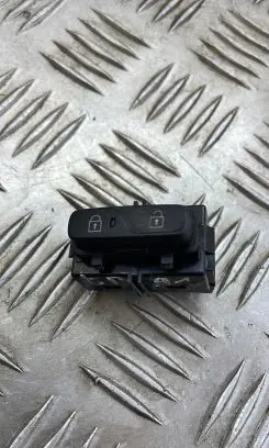 Volvo S60 Central locking switch button 31318990