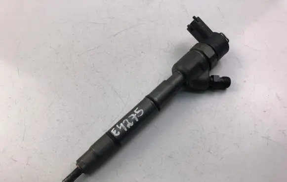 KIA Ceed Fuel injector 338002A900