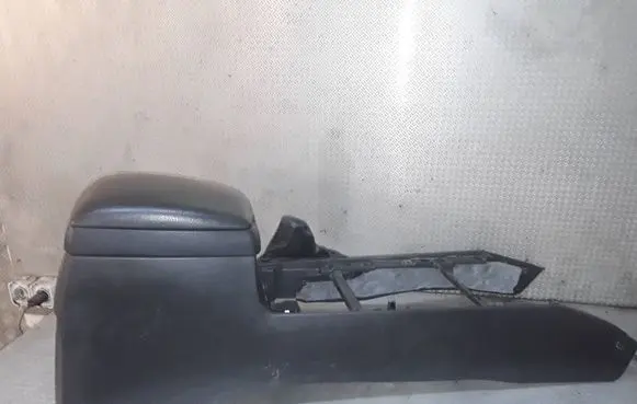 KIA Sorento Armrest 