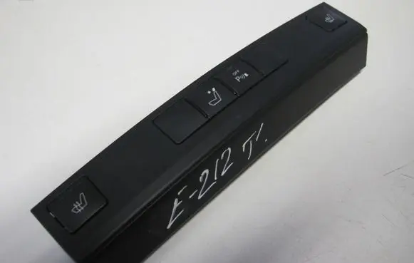 Mercedes-Benz S W221 Seat heating switch A2128202610
