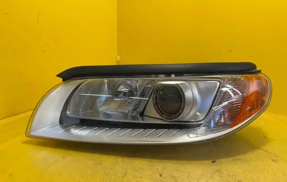 Volvo S80 Headlight/headlamp 31214347