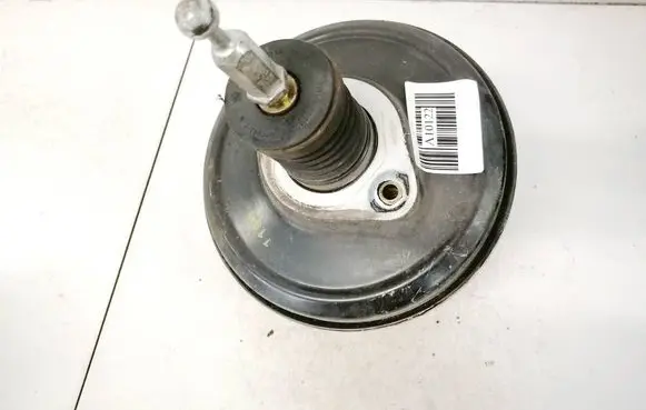 Audi A4 S4 B5 8D Brake booster 4B3612105A