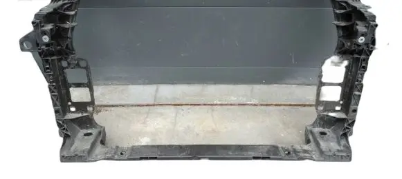 Volkswagen Touareg III Radiator support slam panel 760805588N