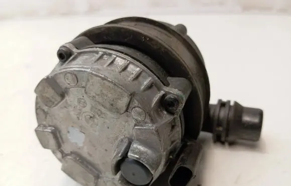 BMW 3 F30 F35 F31 Electric auxiliary coolant/water pump 864273202