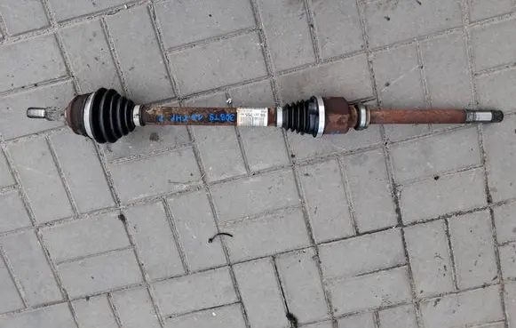 Peugeot 308 Front driveshaft 9670725580