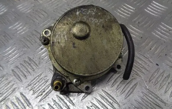 Opel Vectra C Vacuum pump