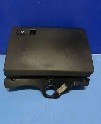 Volkswagen PASSAT B6 Glove box 3C1857097AP