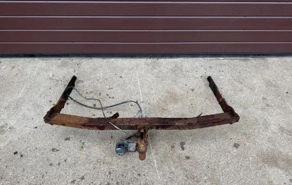 Ford C-MAX I Detachable towbar 