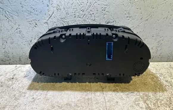 Volkswagen Golf VI Speedometer (instrument cluster) 5K0920860E 0919014396 D02409