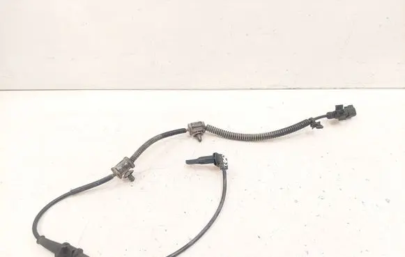 Opel Insignia A ABS brake wheel speed sensor 10110038