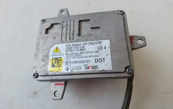 Hyundai Santa Fe Xenon control unit/module 3T92101B80