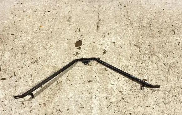 Radiator support slam panel bracket