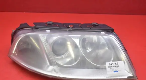 Volkswagen PASSAT B5.5 Headlight/headlamp 3B0941016AN