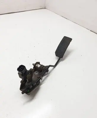 Nissan X-Trail T30 Accelerator throttle pedal 18919AM810 4A14