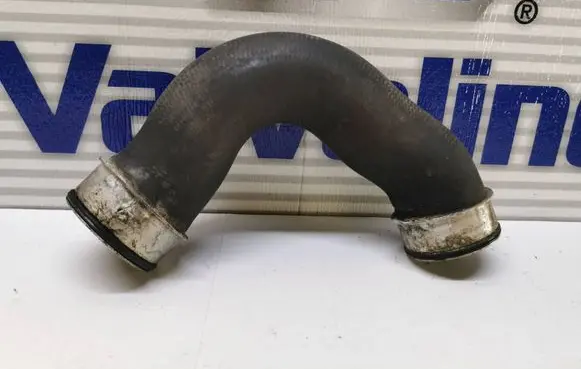 Volkswagen Golf V Intercooler hose/pipe S4222