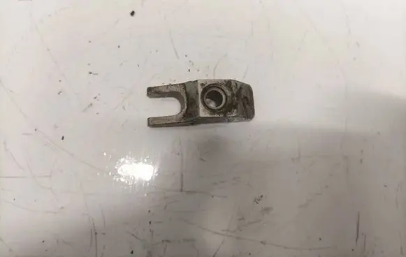 Fiat Croma Fuel Injector clamp holder 