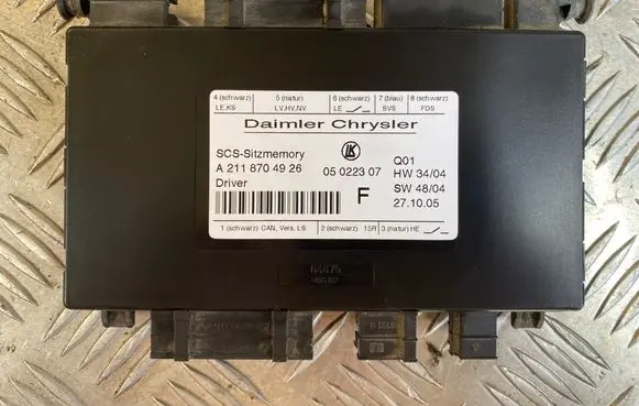 Mercedes-Benz E W211 Seat control module A2118704926 05022307
