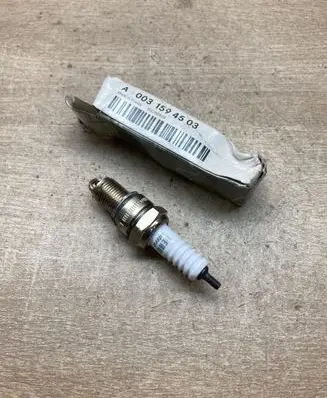 Mercedes-Benz G W460 Spark plug A0031594503
