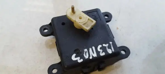 Nissan Terrano Air flap motor/actuator 3J29030820 020903