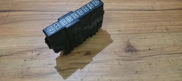 Mazda Demio Fuse box set FL500902B nera