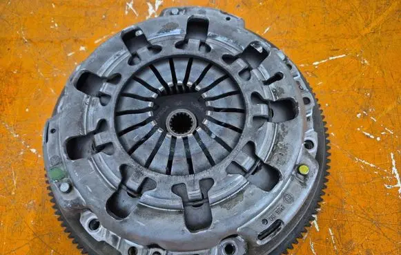 Ford Fusion Clutch set kit 119014710