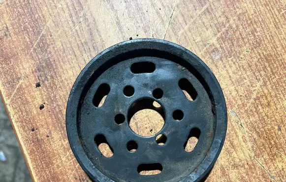 Volkswagen PASSAT B5 Power steering pump pulley 028145255F