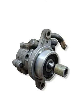 Nissan X-Trail T30 Power steering pump 