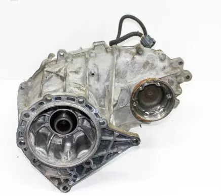 Gearbox transfer box case