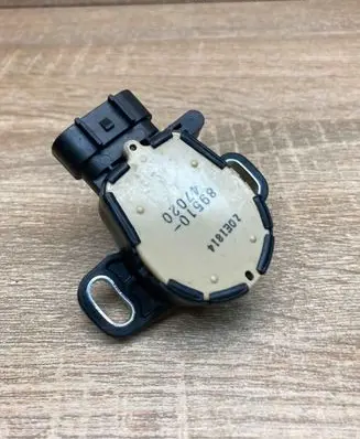 Toyota Avensis T270 Accelerator pedal position sensor 8951047020