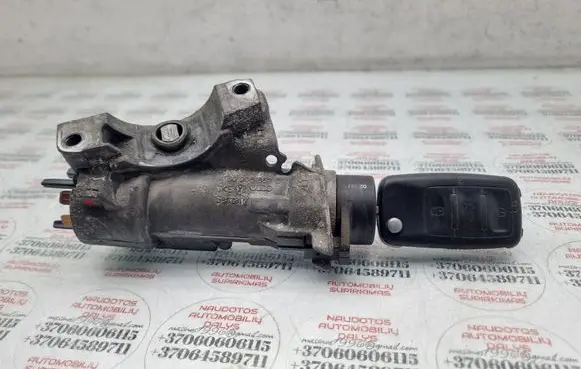 Volkswagen PASSAT B5.5 Ignition lock 4B0905851C