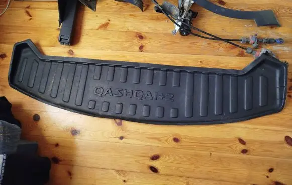 Nissan Qashqai+2 Other trunk/boot trim element