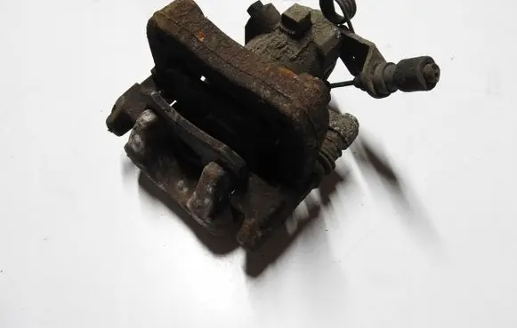 Citroen DS3 Rear brake caliper 23213we