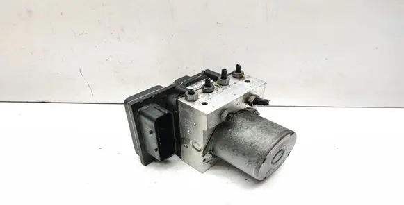 BMW X3 E83 ABS Pump 0265234035 6762059 3424682