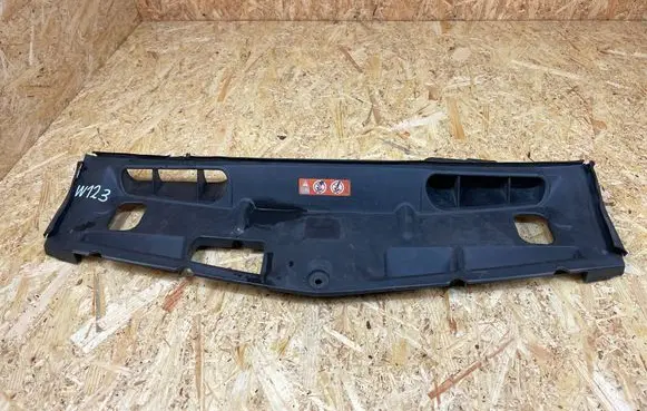 Mercedes-Benz C W204 Top upper radiator support slam panel A2045000155