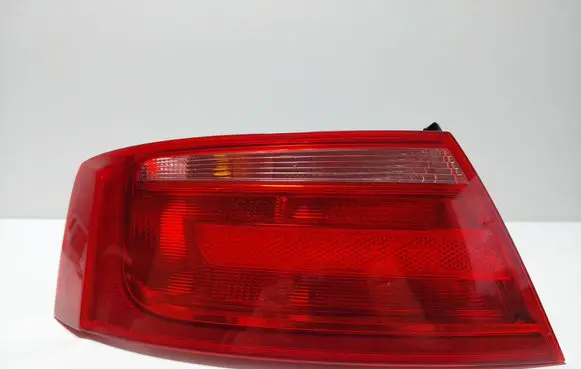 Audi A5 8T 8F Rear/tail lights 8T0945095
