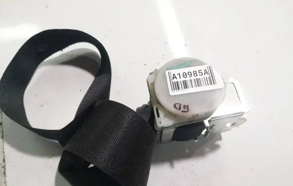 Opel Zafira A Rear seatbelt 