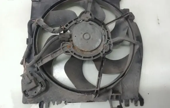 Renault Modus Electric radiator cooling fan 