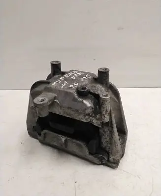 Skoda Superb B6 (3T) Engine mount bracket 1K0199262