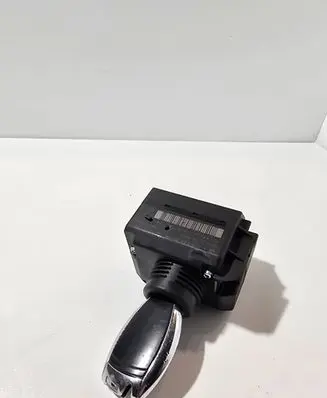 Mercedes-Benz C W203 Ignition lock A2095453308 33002428 33002429