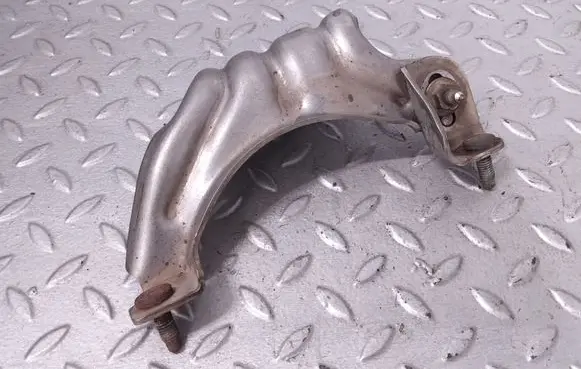 Exhaust heat shield
