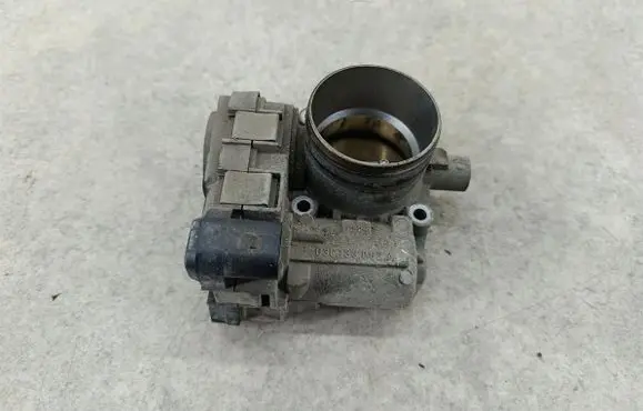 Skoda Octavia Mk2 (1Z) Throttle body valve 03C133062A