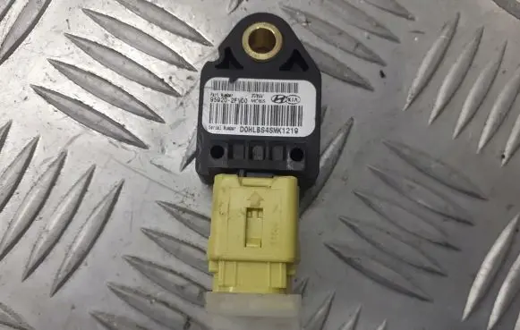 KIA Rio Airbag deployment crash/impact sensor 95920-2F100