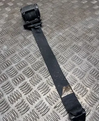 Nissan Qashqai Rear seatbelt 