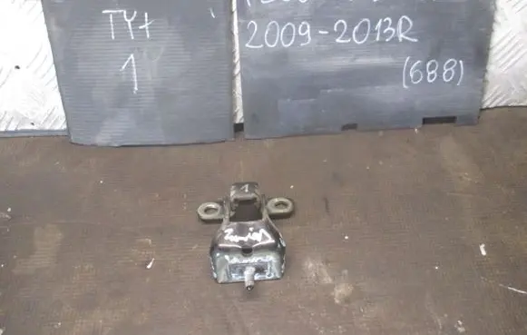 Peugeot 5008 Tailgate/trunk/boot hinge