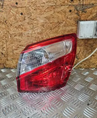 Nissan Qashqai+2 Rear/tail lights