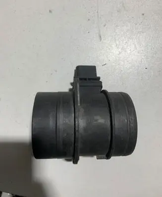 Volkswagen Golf VI Mass air flow meter 03G906461C 0281002735