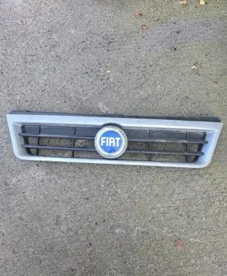 Fiat Ducato Front bumper upper radiator grill 132915801 ST3157